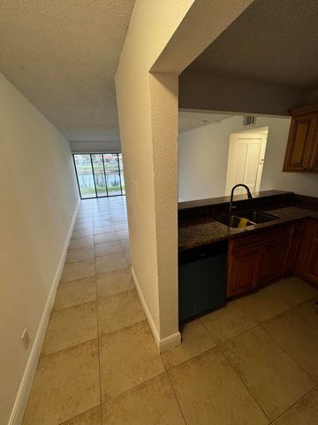 1525 Lake Crystal Drive C, West Palm Beach, FL 33411