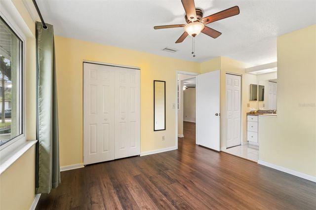 1130 ORANGE TREE CIRCLE W C, Palm Harbor, FL 34684