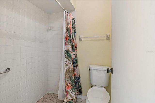 1130 ORANGE TREE CIRCLE W C, Palm Harbor, FL 34684