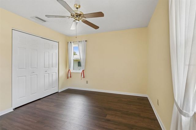 1130 ORANGE TREE CIRCLE W C, Palm Harbor, FL 34684