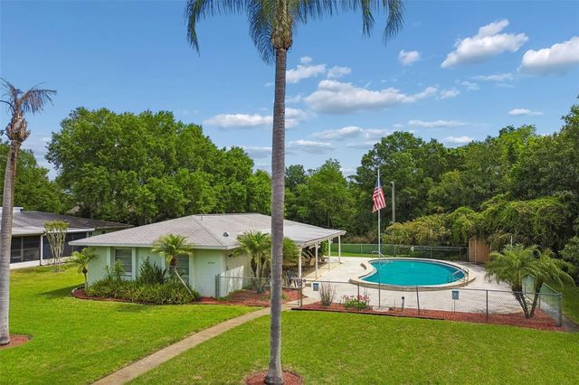 1130 ORANGE TREE CIRCLE W C, Palm Harbor, FL 34684