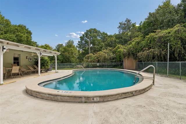 1130 ORANGE TREE CIRCLE W C, Palm Harbor, FL 34684