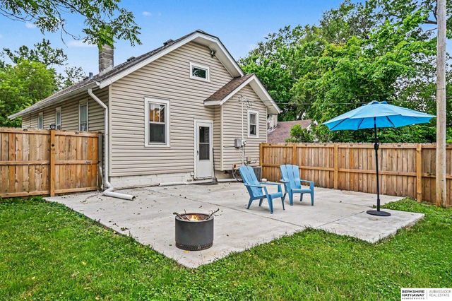 4120 Maple Street, Omaha, NE 68111