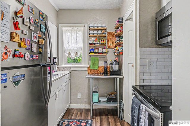 4120 Maple Street, Omaha, NE 68111