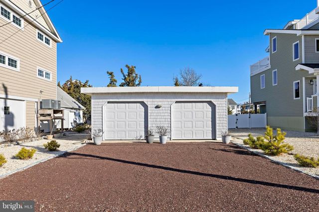 295 N 7TH ST, Surf City, NJ 08008