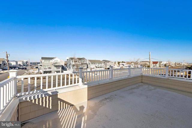 295 N 7TH ST, Surf City, NJ 08008