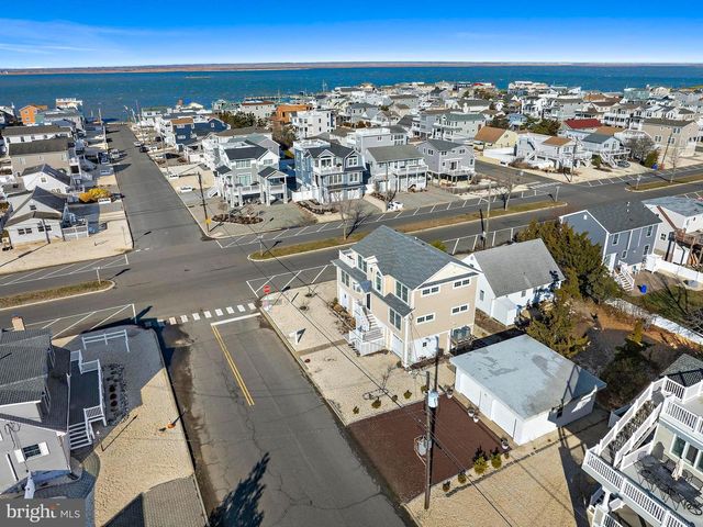 295 N 7TH ST, Surf City, NJ 08008