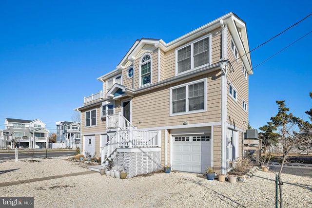 295 N 7TH ST, Surf City, NJ 08008