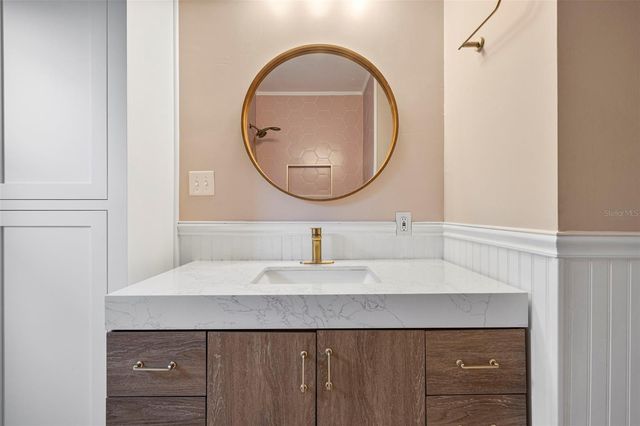 5709 N SUWANEE AVENUE, Tampa, FL 33604