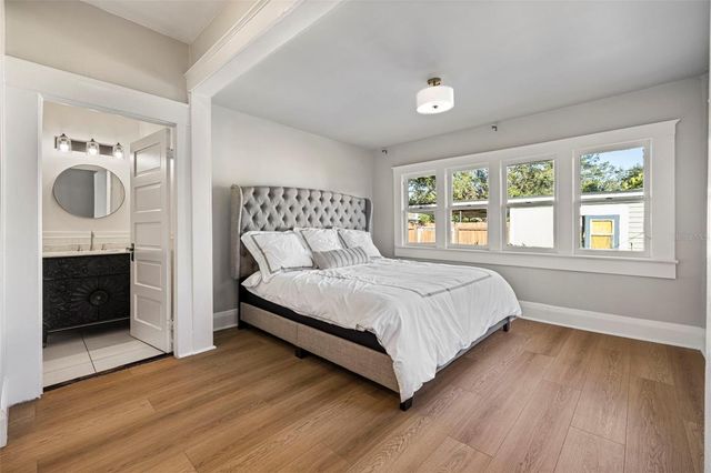 5709 N SUWANEE AVENUE, Tampa, FL 33604