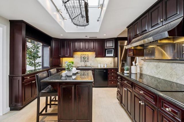 555 Laurel Avenue 614, San Mateo, CA 94401