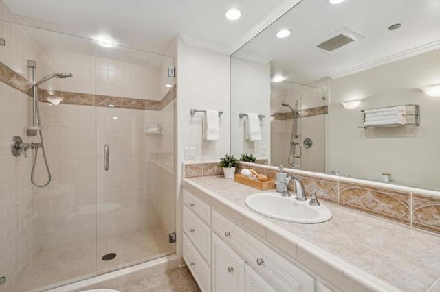 555 Laurel Avenue 614, San Mateo, CA 94401