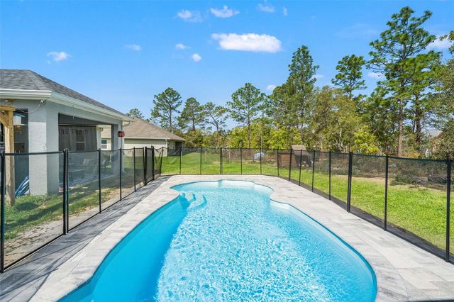 12015 PHOENIX AVENUE, Weeki Wachee, FL 34614