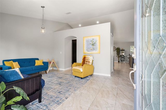 12015 PHOENIX AVENUE, Weeki Wachee, FL 34614