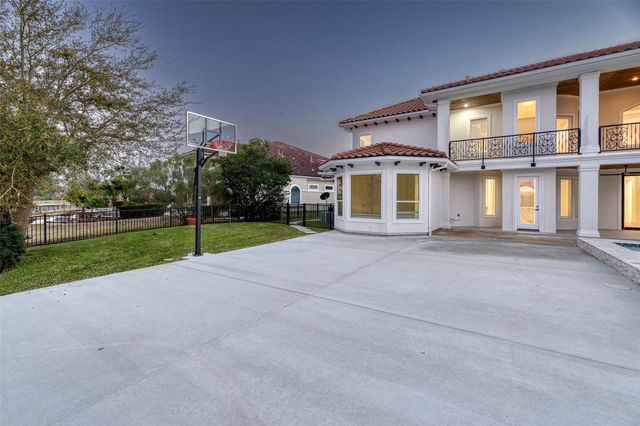 1274 Bella Luna Lane, League City, TX 77573