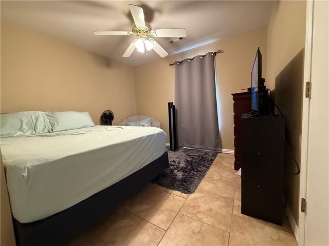 6297 and 6299 W Milliken Bend, Fayetteville, AR 72704