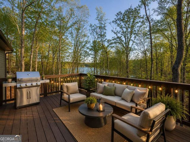 6220 Eagle Court, Gainesville, GA 30506