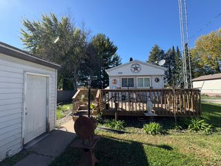 135 5th Avenue NW, Elgin, MN 55932