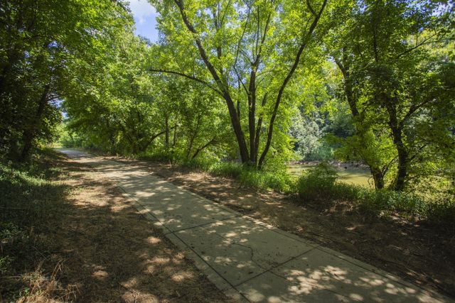 2405 Hartman Cove, Columbia, TN 38401