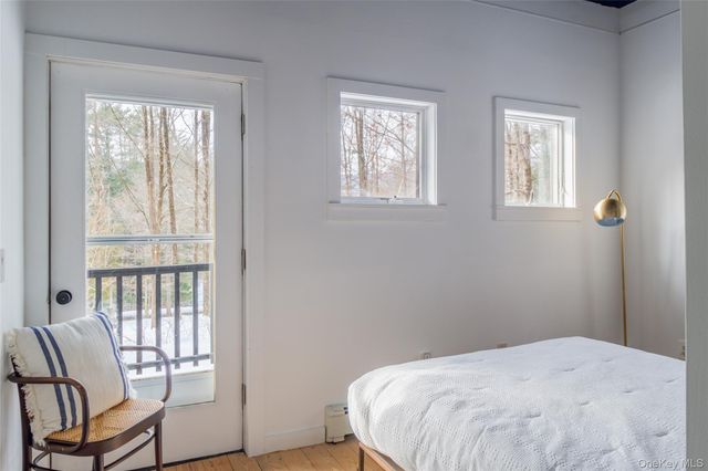 15 Lake View Drive, Woodstock, NY 12448