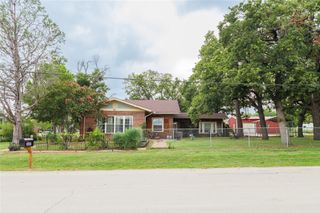 1601 Halsell Street, Bridgeport, TX 76426