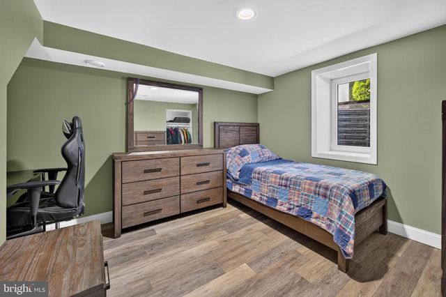 248 DEARBORNE AVE, Blackwood, NJ 08012