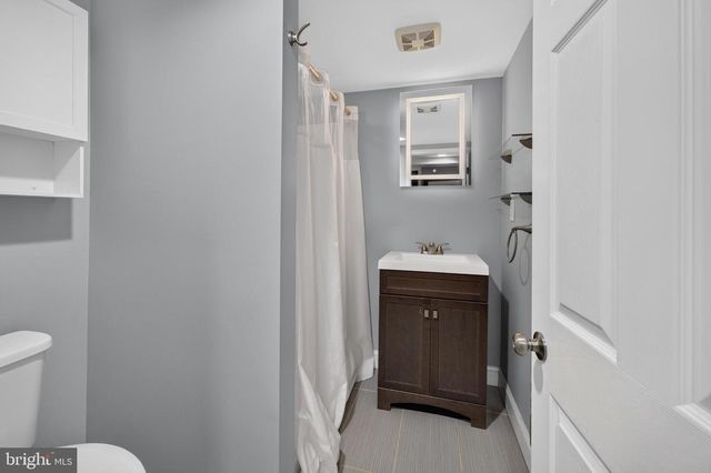 248 DEARBORNE AVE, Blackwood, NJ 08012