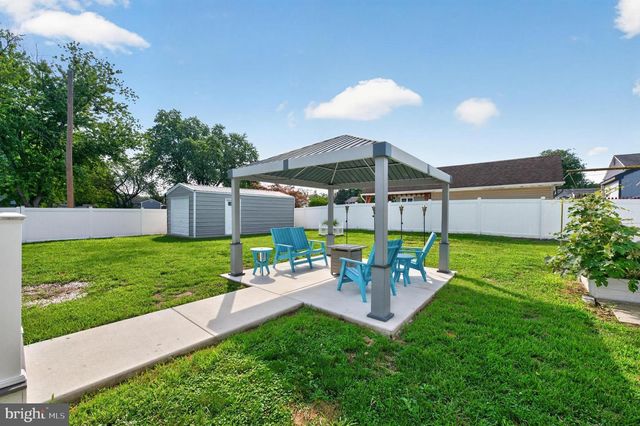 248 DEARBORNE AVE, Blackwood, NJ 08012