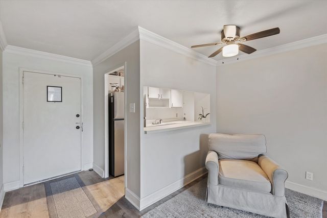 2277 Union Ave Apt 206, Memphis, TN 38104