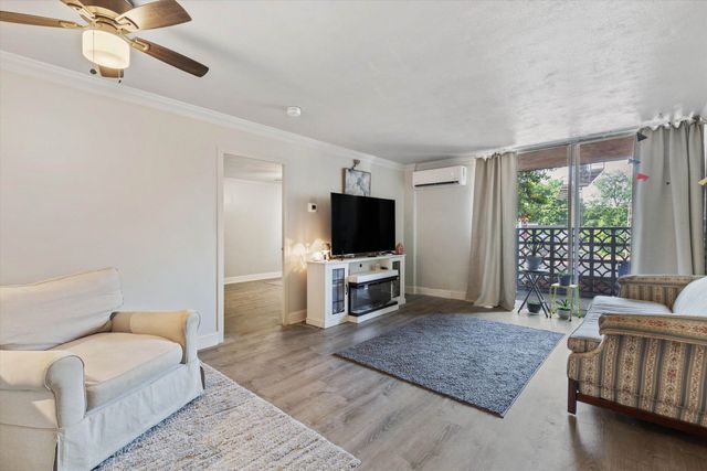 2277 Union Ave Apt 206, Memphis, TN 38104