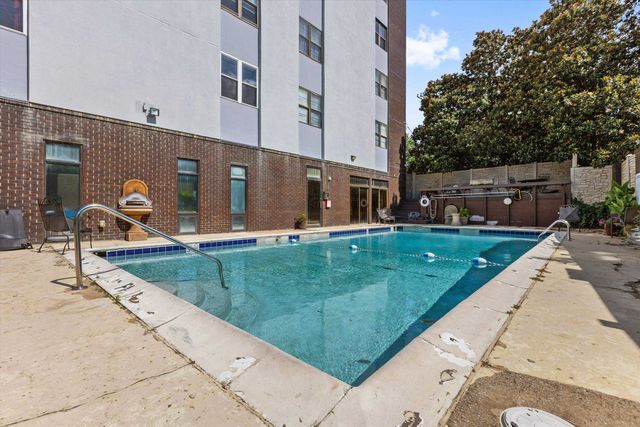 2277 Union Ave Apt 206, Memphis, TN 38104