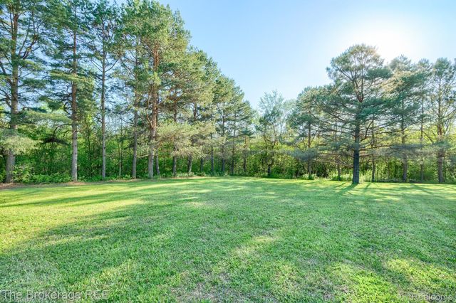 6288 Porter Road, Grand Blanc Charter Township, MI 48439