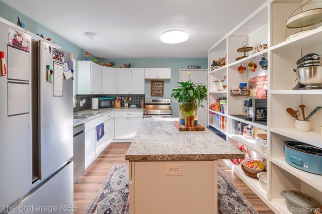 6288 Porter Road, Grand Blanc Charter Township, MI 48439