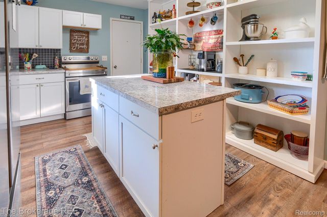6288 Porter Road, Grand Blanc Charter Township, MI 48439