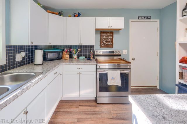 6288 Porter Road, Grand Blanc Charter Township, MI 48439