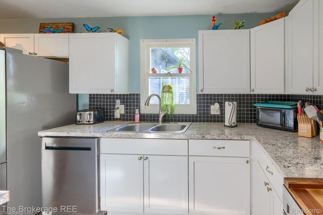 6288 Porter Road, Grand Blanc Charter Township, MI 48439