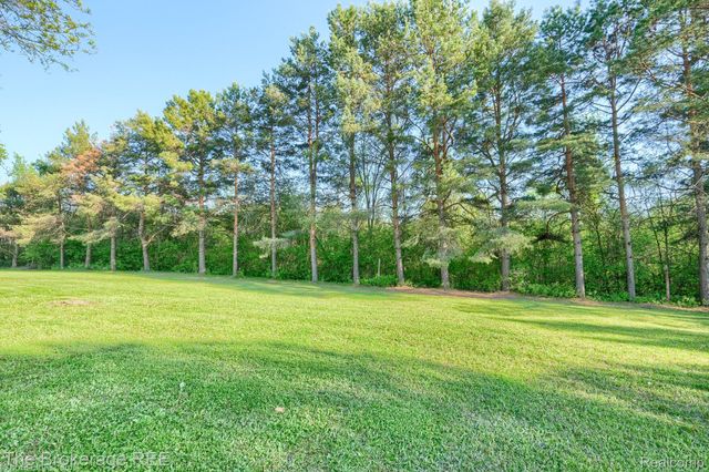 6288 Porter Road, Grand Blanc Charter Township, MI 48439