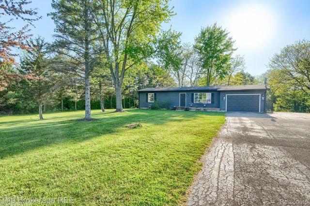 6288 Porter Road, Grand Blanc Charter Township, MI 48439