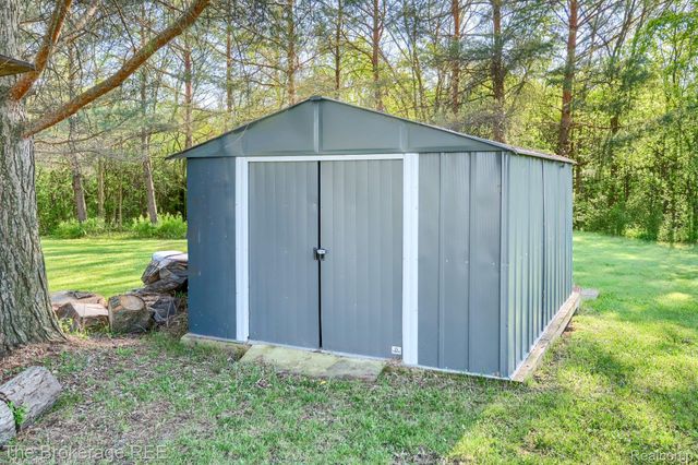 6288 Porter Road, Grand Blanc Charter Township, MI 48439