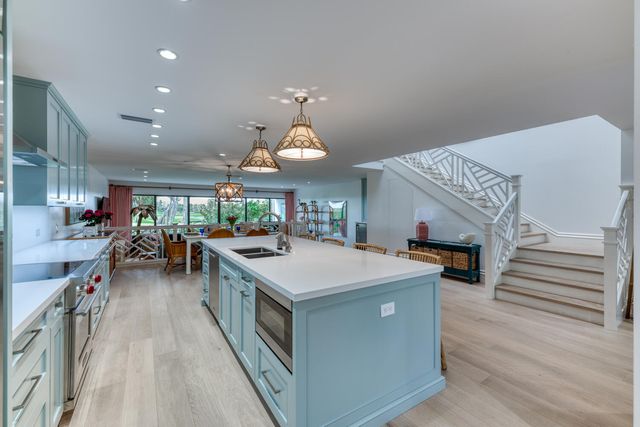 2335 S Ocean Boulevard 19e, Palm Beach, FL 33480