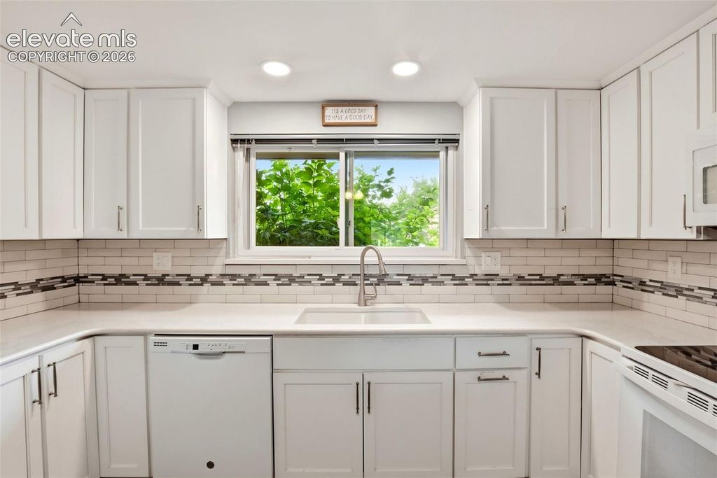 1442 Bellaire Drive, Colorado Springs, CO 80909 — photo 3