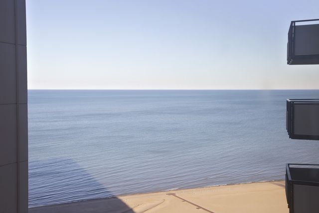 5701 N Sheridan Road 22H, Chicago, IL 60660