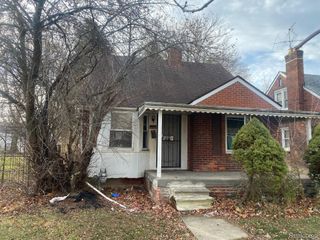 16062 CARLISLE Street, Detroit, MI 48205