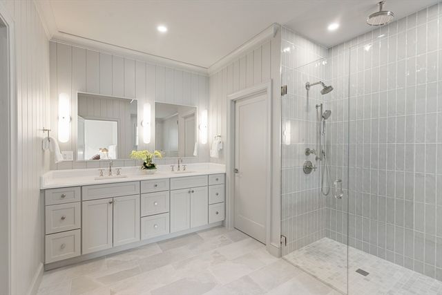 8 Common Court, Lexington, MA 02421