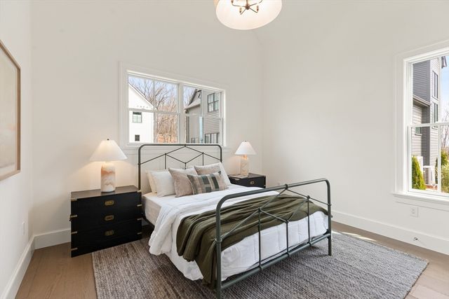 8 Common Court, Lexington, MA 02421