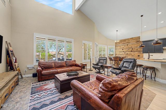 8356 W STAGHORN Road, Peoria, AZ 85383