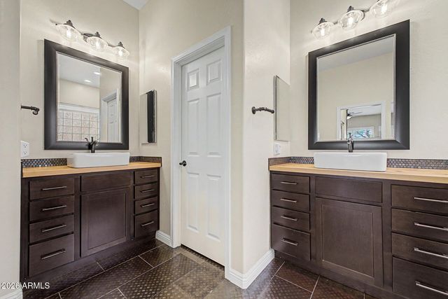 8356 W STAGHORN Road, Peoria, AZ 85383