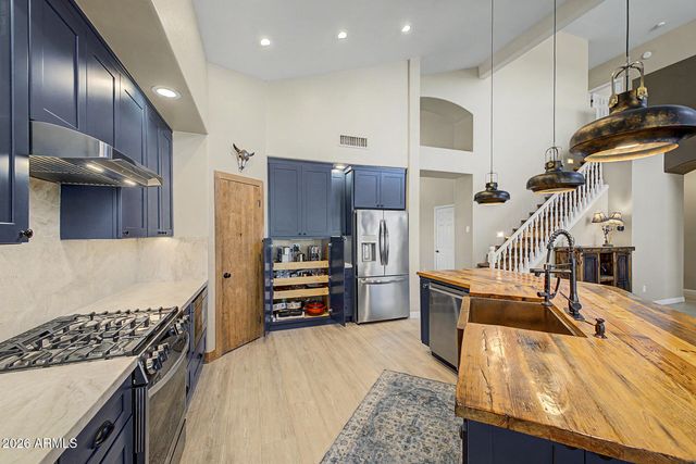 8356 W STAGHORN Road, Peoria, AZ 85383