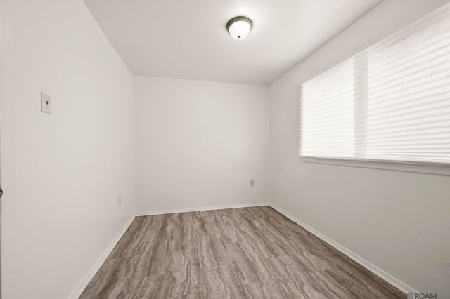 9247 Corlett Dr, Baton Rouge, LA 70811