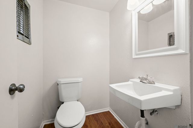 9247 Corlett Dr, Baton Rouge, LA 70811